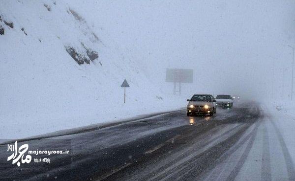 تردد در محورهای کوهستانی گیلان با زنجیر چرخ امکان پذیر است تردد در محورهای کوهستانی گیلان با زنجیر چرخ امکان پذیر است