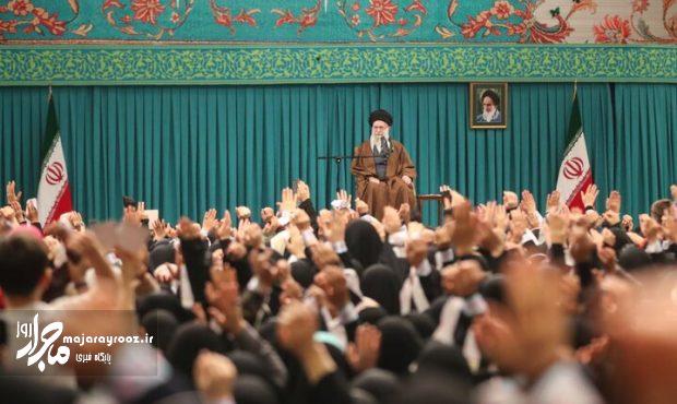 رهبر انقلاب: زن، کارگزار خانه نیست، مدیر است رهبر انقلاب: زن، کارگزار خانه نیست، مدیر است