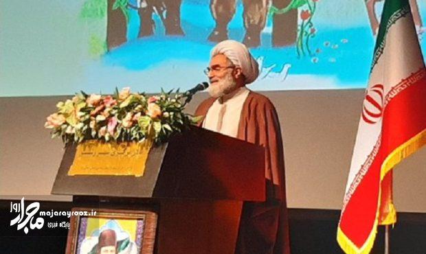 میرزا کوچک جنگلی روحیه مبارزه را در دل جوانان دمید