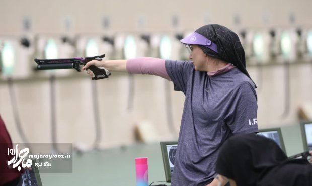 زینب طوماری از گیلان نائبقهرمان سومین مرحله مسابقات آزاد تپانچه بانوان شد زینب طوماری از گیلان نائبقهرمان سومین مرحله مسابقات آزاد تپانچه بانوان شد