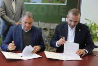 امضای تفاهمنامه همکاری منطقه آزاد انزلی و هگتا برای توسعه زیرساختهای گردشگری امضای تفاهمنامه همکاری منطقه آزاد انزلی و هگتا برای توسعه زیرساختهای گردشگری
