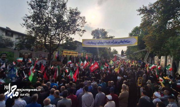 از تپش قلب شهر تا طنین گامهای استوار؛ روایتی از رزمایش «جانفدایان ایران» در رشت از تپش قلب شهر تا طنین گامهای استوار؛ روایتی از رزمایش «جانفدایان ایران» در رشت